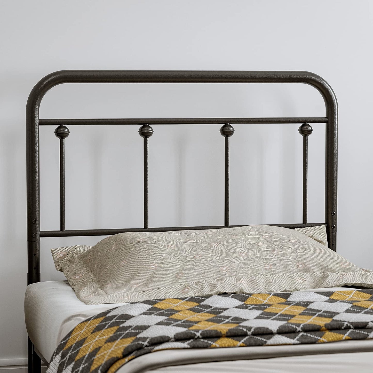 ARICOEASY Metal Twin/Twin XL Headboard Only for Bedroom with Height Adjustable, Sturdy Headboard Suitable for Bedrooms, Hotel, Guesthouse