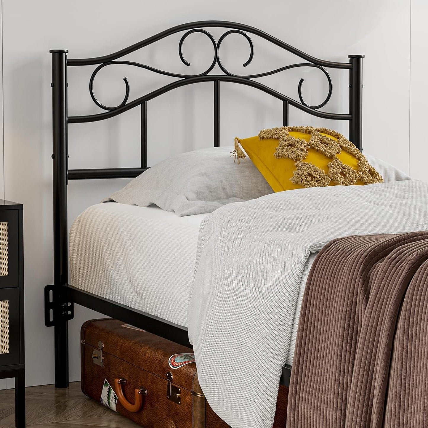 ARICOEASY Vintage Metal Twin Headboard with 7-Level Height Adjustment Design